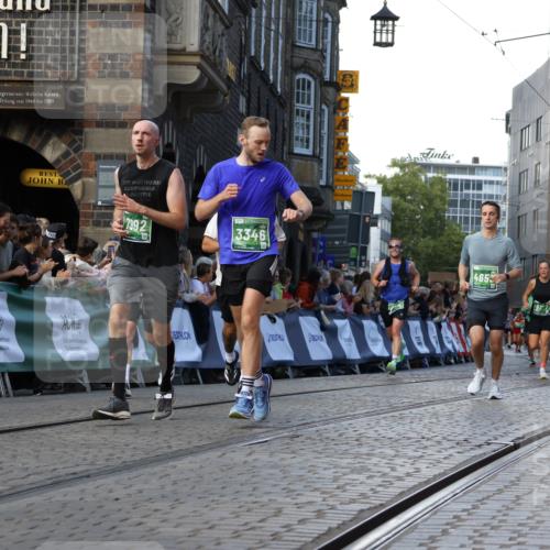 13.09.2026 - 21. swb-Marathon Bremen Strokosch-Dieckow http://msf.ph/oto/10331510 13.09.2026 13:15:29 Ziel 1510, 1664, 2383, 3357, 3504, 3717, 3743, 4111, 4382, 4992, 5003, 5149, 5294, 5298, 5385, 5417, 6351, 6521, 6717, 6773, 6902, 7190, 7432, 7497, 7515, 7717, 7730, 8238, 9253, 9338, 9363, 9483, 13137, 13139, 1033, 1445, 3346, 3536, 3836, 3991, 4212, 4573, 4653, 5533, 5588, 6162, 6515, 7203, 7992, 9029, 9391, 9475, 9777, 13249 meine-sportfotos.de