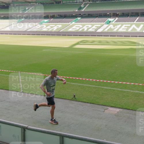 13.09.2026 - 21. swb-Marathon Bremen Michael Burmester http://msf.ph/oto/10331530 13.09.2026 13:03:10 Laufen im Stadion 150, 210, 488, 596, 722, 725, 762, 881, 936, 940, 946, 1014, 1163, 1250, 1458, 1460, 1479, 1611, 1649, 1771, 2047, 2223, 2276, 2292, 2345, 2364, 2378, 2421, 2434, 2513, 2625, 2638, 2666, 2668, 2779, 2851, 2900, 2934, 2977, 2987, 3013, 3044, 3114, 3135, 3163, 3164, 3187, 3248, 3258, 3294, 3334, 3360, 3392, 3402, 3454, 3460, 3496, 3510, 3527, 3576, 3579, 3585, 3597, 3603, 3618, 3667, 3721, 3846, 3852, 3859, 3893, 3938, 3970, 3983, 4000, 4077, 4133, 4506, 4558 meine-sportfotos.de