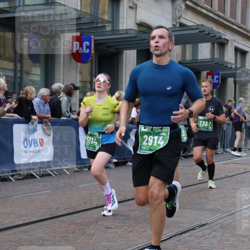 13.09.2026 - 21. swb-Marathon Bremen Strokosch-Dieckow http://msf.ph/oto/10331572 13.09.2026 13:22:47 Ziel 1809, 1900, 1935, 1963, 2040, 2306, 2367, 2427, 2827, 2914, 2961, 3098, 3145, 3233, 3374, 3560, 3729, 3920, 5114, 7909, 8045, 8231, 8304, 8377, 8646, 8671, 8672, 8732, 8787, 8819, 8820, 9827, 9921, 10127, 388, 913, 1933, 2402, 2481, 2771, 2806, 3855, 4483, 4697, 6707, 6737, 6792, 6891, 7586, 8547, 8551, 8694, 9090, 9510 meine-sportfotos.de