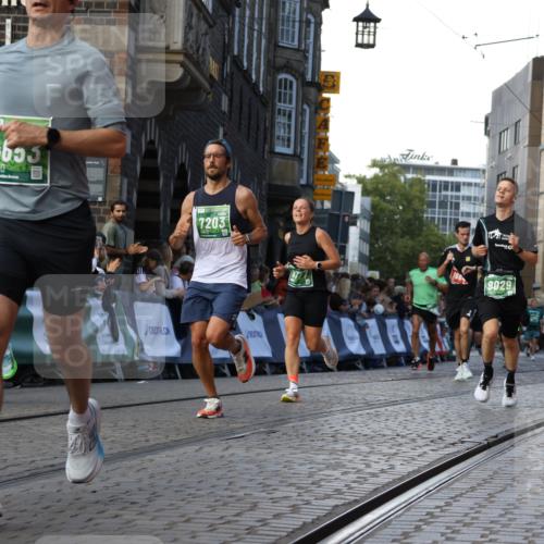 13.09.2026 - 21. swb-Marathon Bremen Strokosch-Dieckow http://msf.ph/oto/10331617 13.09.2026 13:15:33 Ziel 1664, 3357, 3743, 4111, 4382, 4992, 5003, 5149, 5294, 5385, 5417, 6011, 6351, 6521, 6773, 6902, 7190, 7432, 7497, 7515, 7717, 7730, 8086, 8254, 8255, 9253, 9338, 9363, 9483, 13137, 13139, 1033, 2733, 3119, 3422, 3536, 3689, 3836, 3991, 4573, 5533, 5588, 6162, 6515, 9029, 9475, 9777, 13249 meine-sportfotos.de
