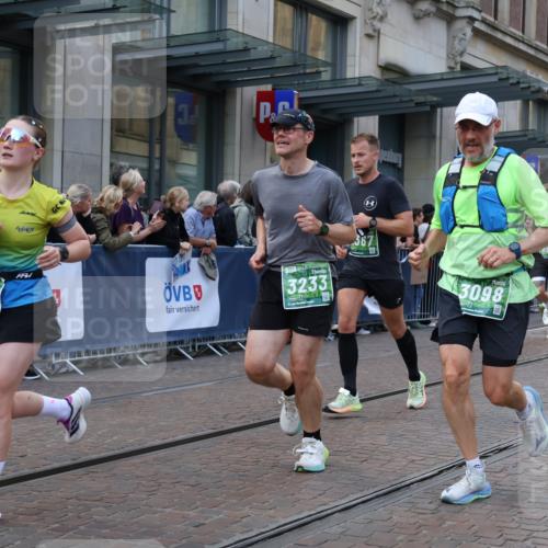 13.09.2026 - 21. swb-Marathon Bremen Strokosch-Dieckow http://msf.ph/oto/10331619 13.09.2026 13:22:47 Ziel 1809, 1900, 1935, 1963, 2040, 2306, 2367, 2427, 2827, 2914, 2961, 3098, 3145, 3233, 3374, 3560, 3729, 3920, 5114, 7909, 8045, 8231, 8304, 8377, 8646, 8671, 8672, 8732, 8787, 8819, 8820, 9827, 9921, 10127, 388, 913, 1933, 2402, 2481, 2771, 2806, 3855, 4483, 4697, 6707, 6737, 6792, 6891, 7586, 8547, 8551, 8694, 9090, 9510 meine-sportfotos.de