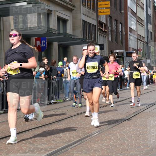 13.09.2026 - 21. swb-Marathon Bremen Strokosch-Dieckow http://msf.ph/oto/10331626 13.09.2026 11:03:13 Ziel 10090, 10091, 10092, 10187, 10237, 10309, 10327, 10420, 10569, 10724, 10902, 10904, 10950, 11211, 11411, 11595, 11598, 11655, 11746, 11773, 12068, 12074, 12184, 12185, 12611, 10150, 10185, 10195, 10237, 10528, 10531, 10598, 10715, 10727, 10731, 10959, 11070, 11095, 11313, 11493, 11676, 11697, 11830, 11836, 12068, 12214, 12421, 12432, 12448, 12465, 12483 meine-sportfotos.de