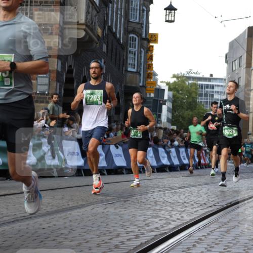 13.09.2026 - 21. swb-Marathon Bremen Strokosch-Dieckow http://msf.ph/oto/10331631 13.09.2026 13:15:33 Ziel 1664, 3357, 3743, 4111, 4382, 4992, 5003, 5149, 5294, 5385, 5417, 6011, 6351, 6521, 6773, 6902, 7190, 7432, 7497, 7515, 7717, 7730, 8086, 8254, 8255, 9253, 9338, 9363, 9483, 13137, 13139, 1033, 2733, 3119, 3422, 3536, 3689, 3836, 3991, 4573, 5533, 5588, 6162, 6515, 9029, 9475, 9777, 13249 meine-sportfotos.de