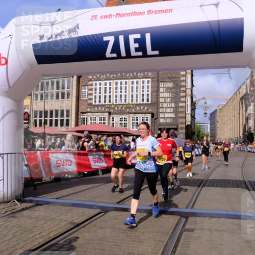 13.09.2026 - 21. swb-Marathon Bremen Tim E. http://msf.ph/oto/10331637 13.09.2026 11:04:35 Ziel 10182, 10245, 10291, 10390, 10516, 10526, 10613, 10671, 10672, 11214, 11215, 11221, 11248, 11336, 11410, 11539, 11720, 11726, 11740, 12001, 12009, 12103, 12113, 12276, 12929 meine-sportfotos.de