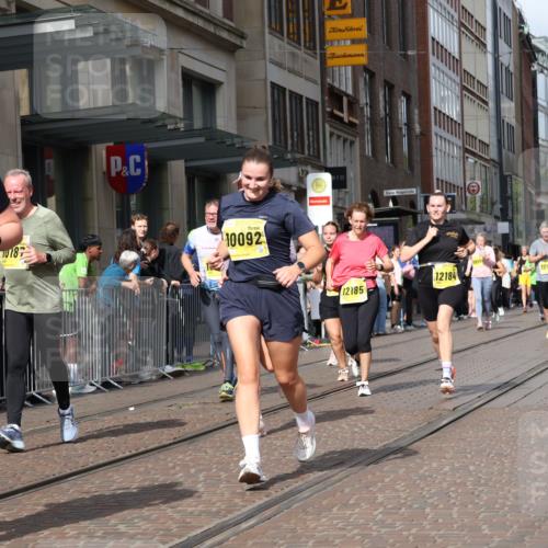 13.09.2026 - 21. swb-Marathon Bremen Strokosch-Dieckow http://msf.ph/oto/10331641 13.09.2026 11:03:13 Ziel 10090, 10091, 10092, 10187, 10237, 10309, 10327, 10420, 10569, 10724, 10902, 10904, 10950, 11211, 11411, 11595, 11598, 11655, 11746, 11773, 12068, 12074, 12184, 12185, 12611, 10150, 10185, 10195, 10237, 10528, 10531, 10598, 10715, 10727, 10731, 10959, 11070, 11095, 11313, 11493, 11676, 11697, 11830, 11836, 12068, 12214, 12421, 12432, 12448, 12465, 12483 meine-sportfotos.de