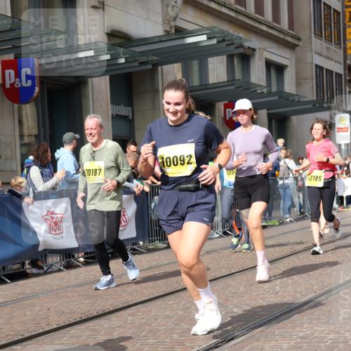 13.09.2026 - 21. swb-Marathon Bremen Strokosch-Dieckow http://msf.ph/oto/10331702 13.09.2026 11:03:14 Ziel 10090, 10091, 10092, 10187, 10309, 10327, 10420, 10569, 10724, 10902, 10904, 10950, 11211, 11411, 11595, 11598, 11655, 11746, 11773, 12074, 12184, 12185, 12611, 10150, 10185, 10195, 10237, 10528, 10531, 10598, 10715, 10724, 10727, 10731, 10959, 11070, 11095, 11313, 11493, 11676, 11697, 11830, 11836, 12068, 12214, 12421, 12432, 12448, 12483 meine-sportfotos.de