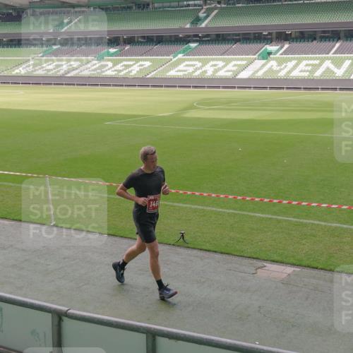 13.09.2026 - 21. swb-Marathon Bremen Michael Burmester http://msf.ph/oto/10331712 13.09.2026 13:03:28 Laufen im Stadion 209, 210, 488, 534, 596, 722, 725, 762, 881, 936, 940, 1014, 1163, 1250, 1343, 1458, 1460, 1479, 1611, 1649, 1653, 1771, 2223, 2276, 2292, 2345, 2364, 2378, 2421, 2434, 2513, 2625, 2666, 2668, 2779, 2851, 2891, 2900, 2934, 2977, 3013, 3044, 3114, 3135, 3163, 3164, 3187, 3248, 3258, 3294, 3360, 3402, 3425, 3454, 3460, 3496, 3510, 3576, 3579, 3585, 3597, 3603, 3618, 3721, 3846, 3852, 3859, 3893, 3938, 3970, 3983, 4000, 4077, 4133, 4506, 4558, 242 meine-sportfotos.de