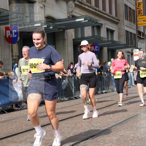 13.09.2026 - 21. swb-Marathon Bremen Strokosch-Dieckow http://msf.ph/oto/10331719 13.09.2026 11:03:15 Ziel 10090, 10091, 10092, 10187, 10309, 10327, 10420, 10569, 10902, 10904, 10950, 11211, 11411, 11595, 11598, 11655, 11746, 11773, 12074, 12184, 12185, 12611, 10092, 10150, 10185, 10195, 10237, 10528, 10531, 10598, 10715, 10724, 10727, 10731, 10959, 11070, 11095, 11313, 11493, 11676, 11697, 11830, 11836, 12068, 12214, 12421, 12432, 12448, 12483 meine-sportfotos.de