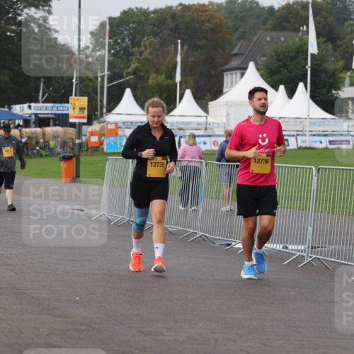 13.09.2026 - Kiel Lauf Andreas Tolksdorf http://msf.ph/oto/10331722 13.09.2026 09:35:06 Kiellinie 5493, 8443, 12735, 39, 12736 meine-sportfotos.de