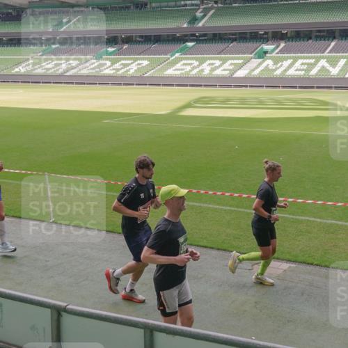 13.09.2026 - 21. swb-Marathon Bremen Michael Burmester http://msf.ph/oto/10331778 13.09.2026 13:03:33 Laufen im Stadion 209, 210, 488, 534, 596, 722, 725, 762, 881, 936, 940, 1014, 1250, 1343, 1458, 1460, 1479, 1611, 1649, 1653, 1771, 2223, 2276, 2292, 2345, 2364, 2369, 2378, 2421, 2434, 2513, 2625, 2666, 2668, 2779, 2851, 2891, 2900, 2934, 2977, 3013, 3028, 3114, 3135, 3163, 3164, 3258, 3360, 3402, 3425, 3454, 3460, 3496, 3510, 3521, 3576, 3579, 3585, 3597, 3603, 3618, 3721, 3796, 3846, 3852, 3859, 3893, 3938, 3970, 3983, 4000, 4077, 4133, 4506, 4558, 242 meine-sportfotos.de