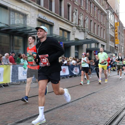13.09.2026 - 21. swb-Marathon Bremen Strokosch-Dieckow http://msf.ph/oto/10331798 13.09.2026 13:22:51 Ziel 1809, 1900, 1935, 1963, 2306, 2367, 2427, 2827, 2899, 2914, 2961, 3098, 3233, 3374, 3560, 3729, 3920, 5114, 5820, 5821, 7909, 8045, 8231, 8304, 8377, 8671, 8672, 8732, 8787, 8819, 8820, 9436, 9827, 9921, 10127, 388, 913, 1963, 2040, 2402, 2481, 2771, 2806, 3145, 3560, 4483, 4697, 6707, 6737, 6792, 6891, 7586, 8547, 8551, 8646, 8694, 9090, 9510 meine-sportfotos.de
