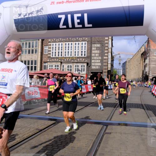 13.09.2026 - 21. swb-Marathon Bremen Tim E. http://msf.ph/oto/10331846 13.09.2026 11:04:38 Ziel 10182, 10245, 10291, 10526, 10613, 10755, 11214, 11215, 11221, 11248, 11336, 11410, 11720, 11726, 11740, 12009, 12276, 12929 meine-sportfotos.de