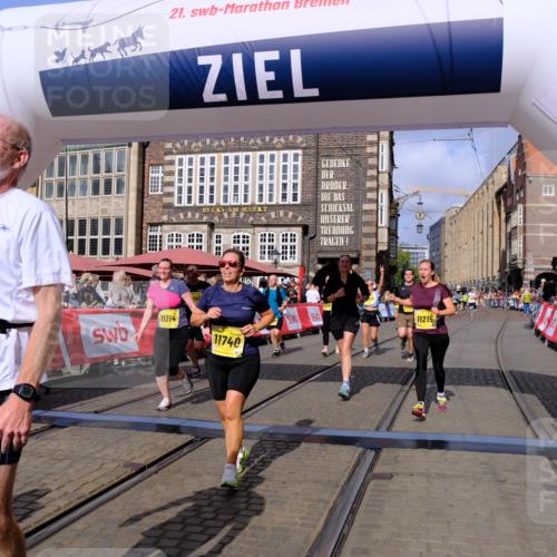 13.09.2026 - 21. swb-Marathon Bremen Tim E. http://msf.ph/oto/10331856 13.09.2026 11:04:38 Ziel 10182, 10245, 10291, 10526, 10613, 10755, 11214, 11215, 11221, 11248, 11336, 11410, 11720, 11726, 11740, 12009, 12276, 12929 meine-sportfotos.de