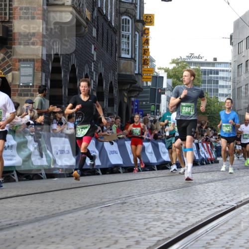 13.09.2026 - 21. swb-Marathon Bremen Strokosch-Dieckow http://msf.ph/oto/10331860 13.09.2026 13:15:42 Ziel 3357, 3743, 4111, 4646, 4663, 5003, 5385, 6011, 6526, 6773, 6902, 7291, 7346, 7497, 7515, 7717, 7730, 7992, 8086, 8254, 8255, 9253, 9483, 13137, 13139, 145, 982, 2733, 3119, 3422, 3689, 3836, 3991, 4823, 5474, 5588, 5913, 6481, 7307, 7413, 9122, 9278, 13149, 13249 meine-sportfotos.de