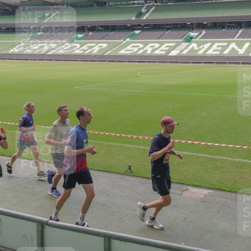13.09.2026 - 21. swb-Marathon Bremen Michael Burmester http://msf.ph/oto/10331883 13.09.2026 13:03:45 Laufen im Stadion 209, 210, 488, 534, 565, 596, 725, 762, 881, 936, 940, 1014, 1343, 1373, 1458, 1460, 1479, 1611, 1649, 1653, 1771, 2223, 2276, 2364, 2369, 2421, 2434, 2513, 2625, 2668, 2779, 2851, 2872, 2891, 2900, 2934, 2977, 3028, 3114, 3135, 3217, 3258, 3360, 3402, 3419, 3425, 3454, 3460, 3496, 3510, 3521, 3576, 3579, 3585, 3597, 3603, 3618, 3721, 3796, 3846, 3852, 3859, 3893, 3909, 3938, 3970, 3983, 4000, 4077, 4133, 4506, 4558, 242 meine-sportfotos.de
