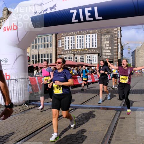 13.09.2026 - 21. swb-Marathon Bremen Tim E. http://msf.ph/oto/10331907 13.09.2026 11:04:39 Ziel 10182, 10245, 10291, 10526, 10613, 10755, 11214, 11215, 11221, 11248, 11336, 11410, 11720, 11726, 11740, 12009, 12276, 12929 meine-sportfotos.de