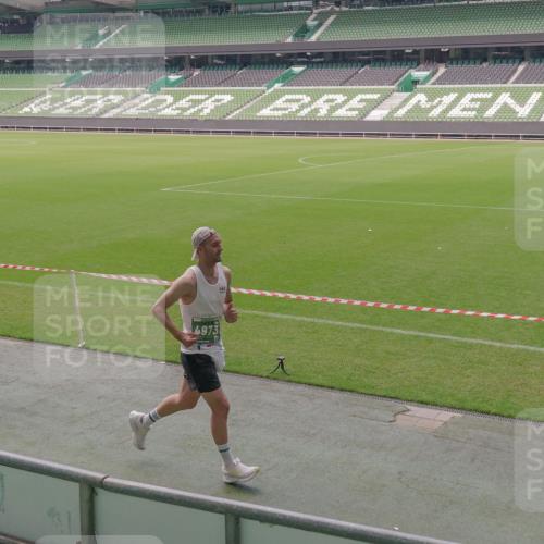 13.09.2026 - 21. swb-Marathon Bremen Michael Burmester http://msf.ph/oto/10331917 13.09.2026 13:03:47 Laufen im Stadion 209, 210, 488, 534, 565, 596, 725, 762, 881, 936, 940, 1014, 1343, 1373, 1458, 1460, 1479, 1611, 1649, 1653, 1771, 2223, 2276, 2364, 2369, 2421, 2434, 2513, 2625, 2668, 2779, 2851, 2872, 2891, 2900, 2934, 2957, 2977, 3028, 3114, 3135, 3217, 3258, 3360, 3402, 3419, 3425, 3454, 3460, 3496, 3510, 3521, 3576, 3579, 3585, 3597, 3603, 3618, 3721, 3796, 3846, 3852, 3859, 3893, 3909, 3938, 3970, 3983, 4077, 4133, 4506, 4558, 242 meine-sportfotos.de