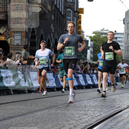 13.09.2026 - 21. swb-Marathon Bremen Strokosch-Dieckow http://msf.ph/oto/10331941 13.09.2026 13:15:43 Ziel 3346, 3743, 4111, 4212, 4646, 4653, 4663, 5003, 6011, 6526, 6773, 7291, 7346, 7497, 7717, 7730, 7992, 8086, 8254, 8255, 9391, 9483, 13137, 145, 982, 1955, 2733, 3119, 3422, 3689, 3836, 3991, 4823, 5430, 5474, 5588, 5913, 6481, 7307, 7413, 9122, 9278, 13149, 13249 meine-sportfotos.de