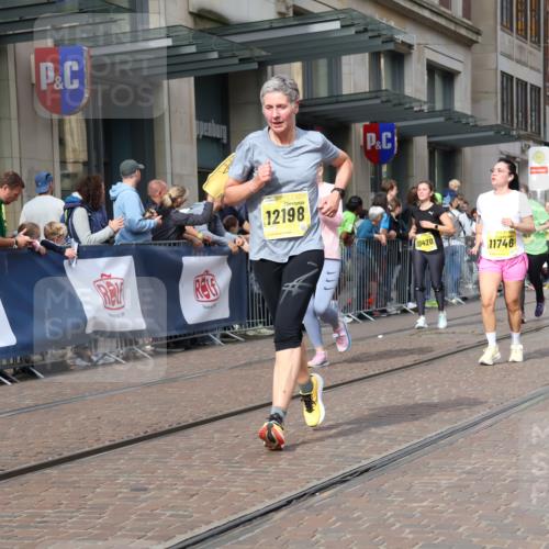 13.09.2026 - 21. swb-Marathon Bremen Strokosch-Dieckow http://msf.ph/oto/10331951 13.09.2026 11:03:22 Ziel 10090, 10091, 10327, 10357, 10420, 10429, 10569, 10796, 10902, 10950, 11211, 11325, 11411, 11451, 11595, 11655, 11746, 11868, 12074, 10092, 10150, 10185, 10187, 10195, 10237, 10309, 10528, 10531, 10598, 10715, 10724, 10727, 10904, 10959, 11070, 11095, 11493, 11598, 11676, 11773, 11830, 11836, 12068, 12184, 12185, 12214, 12421, 12432, 12483, 12611 meine-sportfotos.de