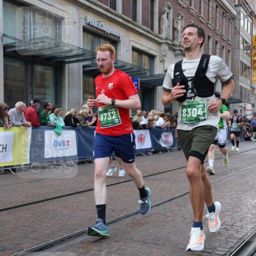 13.09.2026 - 21. swb-Marathon Bremen Strokosch-Dieckow http://msf.ph/oto/10331965 13.09.2026 13:22:54 Ziel 1809, 1900, 1935, 2306, 2367, 2427, 2827, 2899, 2914, 2961, 3098, 3233, 3374, 3531, 3729, 3920, 5114, 5820, 5821, 6923, 7909, 8045, 8231, 8304, 8671, 8672, 8732, 8787, 8819, 8820, 8863, 9436, 9827, 9921, 10127, 388, 913, 1963, 2040, 2402, 2771, 2806, 3145, 3560, 4483, 6707, 6737, 6792, 7586, 8377, 8547, 8551, 8646, 8694, 9090, 9510 meine-sportfotos.de