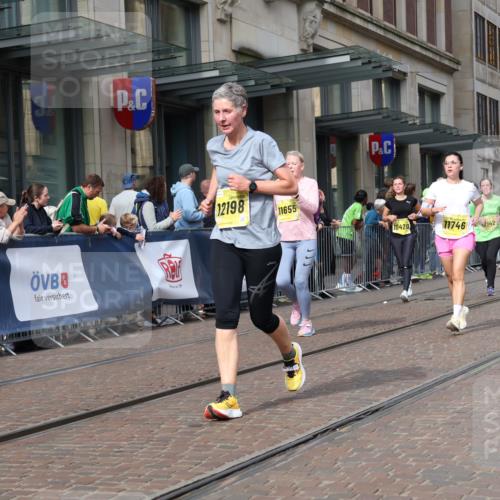 13.09.2026 - 21. swb-Marathon Bremen Strokosch-Dieckow http://msf.ph/oto/10331969 13.09.2026 11:03:22 Ziel 10090, 10091, 10327, 10357, 10420, 10429, 10569, 10796, 10902, 10950, 11211, 11325, 11411, 11451, 11595, 11655, 11746, 11868, 12074, 10092, 10150, 10185, 10187, 10195, 10237, 10309, 10528, 10531, 10598, 10715, 10724, 10727, 10904, 10959, 11070, 11095, 11493, 11598, 11676, 11773, 11830, 11836, 12068, 12184, 12185, 12214, 12421, 12432, 12483, 12611 meine-sportfotos.de