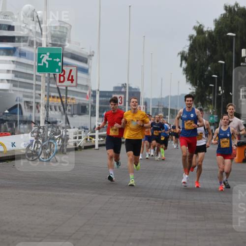 13.09.2026 - Kiel Lauf Andreas Tolksdorf http://msf.ph/oto/10332060 13.09.2026 09:51:12 Kiellinie 4, 3, 3788, 8708, 1615, 6049 meine-sportfotos.de