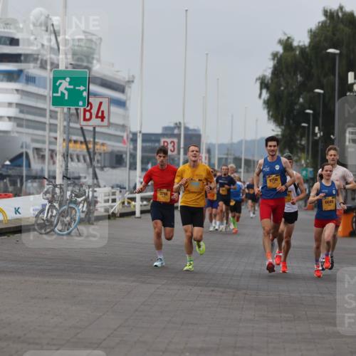 13.09.2026 - Kiel Lauf Andreas Tolksdorf http://msf.ph/oto/10332062 13.09.2026 09:51:12 Kiellinie 11, 15, 3, 4, 83, 3788, 8708, 6049 meine-sportfotos.de