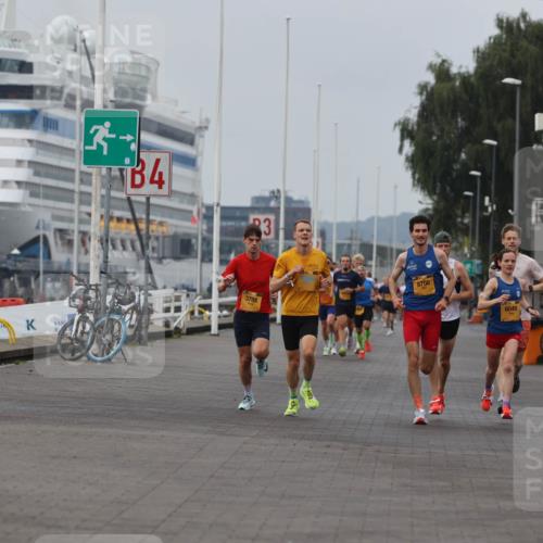 13.09.2026 - Kiel Lauf Andreas Tolksdorf http://msf.ph/oto/10332065 13.09.2026 09:51:12 Kiellinie 111, 4, 3, 3788, 8708, 6049 meine-sportfotos.de
