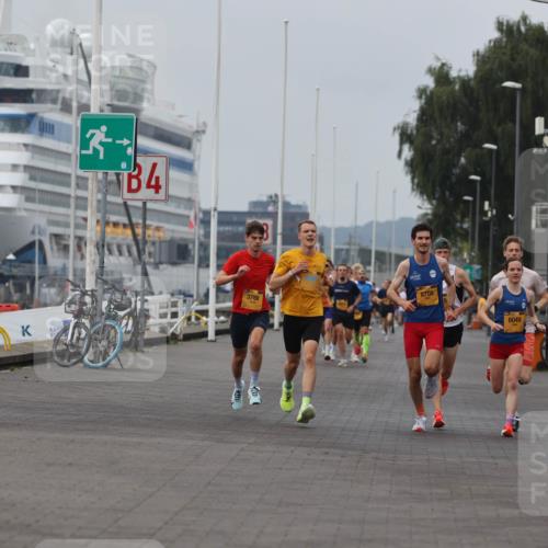 13.09.2026 - Kiel Lauf Andreas Tolksdorf http://msf.ph/oto/10332071 13.09.2026 09:51:12 Kiellinie 0, 4, 3788, 8708, 6049 meine-sportfotos.de