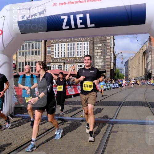 13.09.2026 - 21. swb-Marathon Bremen Tim E. http://msf.ph/oto/10332078 13.09.2026 11:04:41 Ziel 10160, 10182, 10245, 10291, 10526, 10613, 10711, 10755, 11214, 11215, 11221, 11248, 11336, 11410, 11720, 11740, 11761, 12009, 12929 meine-sportfotos.de