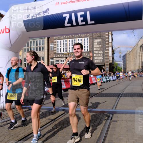 13.09.2026 - 21. swb-Marathon Bremen Tim E. http://msf.ph/oto/10332102 13.09.2026 11:04:41 Ziel 10160, 10182, 10245, 10291, 10526, 10613, 10711, 10755, 11214, 11215, 11221, 11248, 11336, 11410, 11720, 11740, 11761, 12009, 12929 meine-sportfotos.de