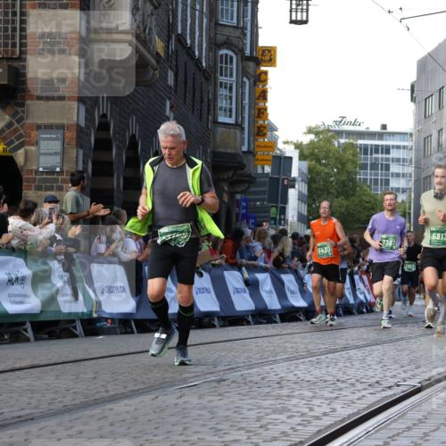 13.09.2026 - 21. swb-Marathon Bremen Strokosch-Dieckow http://msf.ph/oto/10332198 13.09.2026 13:15:52 Ziel 1033, 1445, 3346, 3536, 4212, 4646, 4653, 4663, 5533, 6162, 6515, 6526, 7203, 7291, 7346, 7992, 8086, 8254, 8255, 9029, 9391, 9475, 9777, 145, 1955, 2623, 3134, 3149, 4128, 4823, 5430, 5913, 7307, 7413, 8487, 9278, 13149, 13158 meine-sportfotos.de