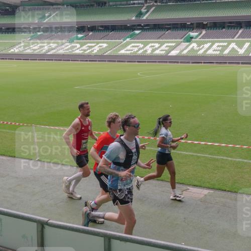 13.09.2026 - 21. swb-Marathon Bremen Michael Burmester http://msf.ph/oto/10332210 13.09.2026 13:04:13 Laufen im Stadion 178, 209, 210, 488, 534, 565, 596, 725, 762, 881, 940, 1014, 1239, 1307, 1343, 1373, 1456, 1458, 1460, 1479, 1611, 1649, 1653, 1656, 1687, 1771, 1780, 1941, 2023, 2223, 2369, 2421, 2430, 2434, 2452, 2513, 2625, 2723, 2851, 2867, 2872, 2891, 2900, 2910, 2919, 2934, 2957, 2977, 3028, 3135, 3217, 3320, 3343, 3360, 3402, 3419, 3425, 3454, 3460, 3510, 3521, 3579, 3585, 3597, 3618, 3796, 3846, 3859, 3909, 3938, 3970, 3983, 4077, 4133, 242 meine-sportfotos.de