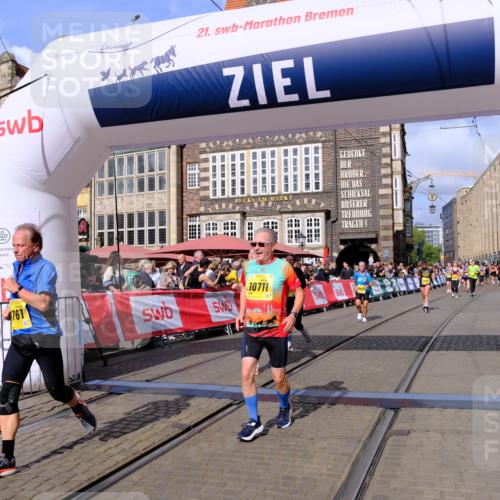 13.09.2026 - 21. swb-Marathon Bremen Tim E. http://msf.ph/oto/10332283 13.09.2026 11:04:49 Ziel 10160, 10245, 10526, 10711, 10755, 10877, 11114, 11214, 11215, 11248, 11364, 11410, 11592, 11740, 11761, 11991, 12009, 12929 meine-sportfotos.de
