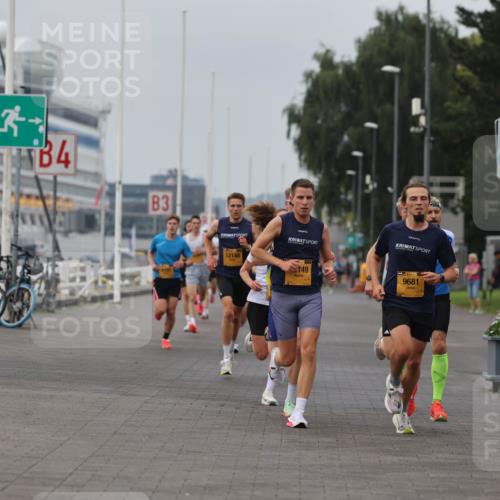 13.09.2026 - Kiel Lauf Andreas Tolksdorf http://msf.ph/oto/10332290 13.09.2026 09:51:23 Kiellinie 4, 3, 12148, 149, 9681 meine-sportfotos.de