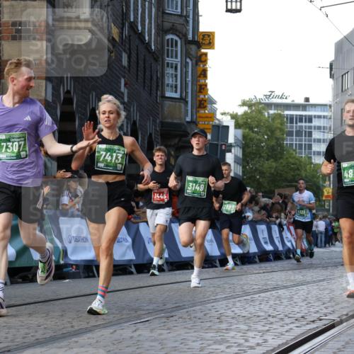 13.09.2026 - 21. swb-Marathon Bremen Strokosch-Dieckow http://msf.ph/oto/10332353 13.09.2026 13:15:56 Ziel 1033, 1445, 3346, 3536, 3836, 3991, 4212, 4573, 4653, 4663, 5533, 5588, 6162, 6515, 6526, 7203, 7291, 7992, 9029, 9391, 9475, 9777, 13249, 145, 481, 663, 1955, 2623, 3134, 3149, 4128, 4823, 5430, 6106, 6744, 7307, 7413, 8487, 9278, 13008, 13158 meine-sportfotos.de