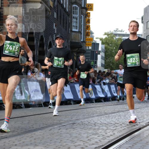 13.09.2026 - 21. swb-Marathon Bremen Strokosch-Dieckow http://msf.ph/oto/10332368 13.09.2026 13:15:57 Ziel 1033, 1445, 2733, 3119, 3346, 3536, 3836, 3991, 4212, 4573, 4653, 4663, 5533, 5588, 6162, 6515, 6526, 7203, 7291, 7992, 9029, 9391, 9475, 9777, 13249, 481, 663, 1955, 2623, 3134, 3149, 4128, 5430, 6106, 6744, 8398, 8487, 13008, 13158 meine-sportfotos.de