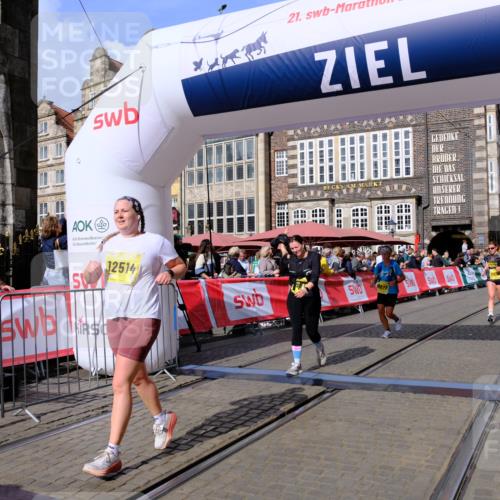13.09.2026 - 21. swb-Marathon Bremen Tim E. http://msf.ph/oto/10332386 13.09.2026 11:04:51 Ziel 10160, 10245, 10481, 10526, 10711, 10755, 10877, 11114, 11214, 11215, 11248, 11364, 11410, 11592, 11761, 11991, 12009, 12929 meine-sportfotos.de