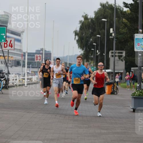 13.09.2026 - Kiel Lauf Andreas Tolksdorf http://msf.ph/oto/10332396 13.09.2026 09:51:28 Kiellinie 4, 31, 4858, 8240, 6302, 12148 meine-sportfotos.de