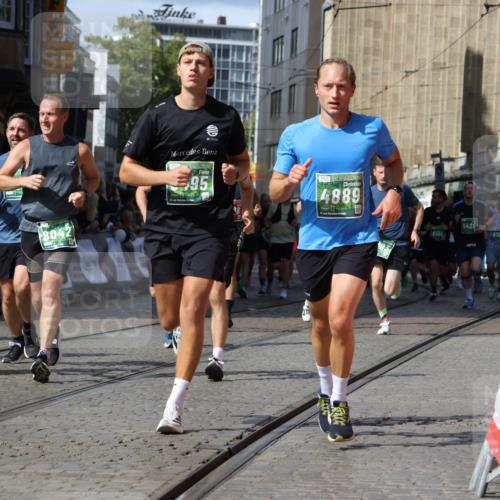 13.09.2026 - 21. swb-Marathon Bremen Strokosch-Dieckow http://msf.ph/oto/10332397 13.09.2026 13:31:32 Ziel 217, 1398, 1479, 2244, 2513, 2802, 3396, 3762, 3800, 4477, 4647, 5673, 5720, 5765, 5846, 6419, 6619, 6732, 7198, 7296, 7359, 7637, 7798, 7812, 7882, 8035, 8097, 8342, 8382, 8726, 9147, 9274, 9337, 9822, 9937, 9969, 9977, 13066, 310, 3115, 3239, 3244, 3278, 3858, 3989, 4164, 4273, 4692, 4998, 5158, 5363, 5426, 5899, 6062, 6100, 6193, 6213, 6354, 6581, 6602, 7032, 7260, 7608, 7941, 7964, 8042, 8078, 8166, 8205, 8206, 8364, 8495, 8522, 9033, 9293, 9568, 9903, 9914, 13151 meine-sportfotos.de