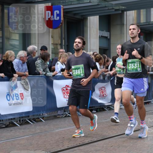 13.09.2026 - 21. swb-Marathon Bremen Strokosch-Dieckow http://msf.ph/oto/10332416 13.09.2026 13:23:06 Ziel 135, 672, 2306, 2371, 2409, 2427, 2490, 2627, 2899, 3078, 3138, 3173, 3531, 3856, 3861, 3939, 5820, 5821, 6843, 6848, 6923, 8045, 8231, 8560, 8863, 9088, 9196, 9436, 9827, 10127, 913, 1809, 1900, 1935, 1963, 2040, 2367, 2827, 2914, 2961, 3098, 3145, 3233, 3374, 3560, 3729, 3920, 5114, 6737, 6792, 7909, 8231, 8304, 8377, 8646, 8671, 8672, 8732, 8787, 8819, 8820, 9921 meine-sportfotos.de