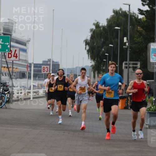 13.09.2026 - Kiel Lauf Andreas Tolksdorf http://msf.ph/oto/10332430 13.09.2026 09:51:29 Kiellinie 3, 4, 3, 4858, 8240, 9678, 6302 meine-sportfotos.de