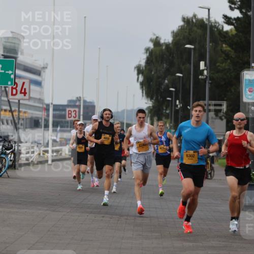 13.09.2026 - Kiel Lauf Andreas Tolksdorf http://msf.ph/oto/10332451 13.09.2026 09:51:29 Kiellinie 4, 3, 4645, 4858, 8240, 9676, 6302 meine-sportfotos.de