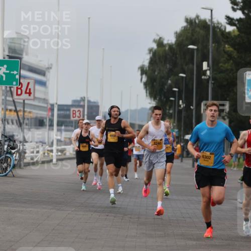 13.09.2026 - Kiel Lauf Andreas Tolksdorf http://msf.ph/oto/10332459 13.09.2026 09:51:29 Kiellinie 4, 3, 4645, 4858, 8240, 678, 6302 meine-sportfotos.de