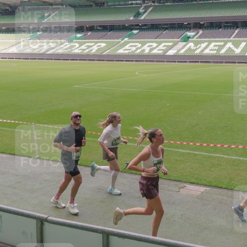13.09.2026 - 21. swb-Marathon Bremen Michael Burmester http://msf.ph/oto/10332460 13.09.2026 13:04:30 Laufen im Stadion 178, 209, 210, 323, 488, 534, 536, 565, 596, 647, 725, 762, 881, 940, 1014, 1239, 1307, 1343, 1373, 1456, 1458, 1479, 1627, 1649, 1653, 1656, 1687, 1771, 1780, 1914, 1932, 1941, 2023, 2089, 2126, 2223, 2369, 2430, 2434, 2452, 2602, 2625, 2723, 2742, 2764, 2851, 2867, 2872, 2891, 2910, 2919, 2934, 2957, 2959, 2977, 2985, 3028, 3030, 3135, 3217, 3320, 3343, 3360, 3402, 3419, 3425, 3454, 3460, 3510, 3521, 3579, 3597, 3618, 3796, 3846, 3859, 3909, 242 meine-sportfotos.de