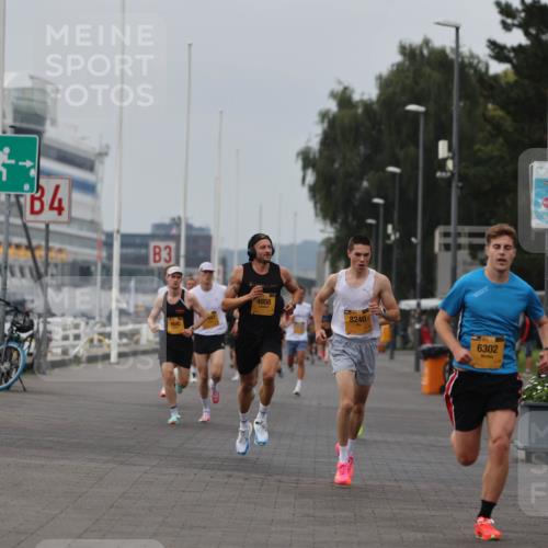 13.09.2026 - Kiel Lauf Andreas Tolksdorf http://msf.ph/oto/10332469 13.09.2026 09:51:30 Kiellinie 4, 3, 4645, 4858, 8240, 6302 meine-sportfotos.de