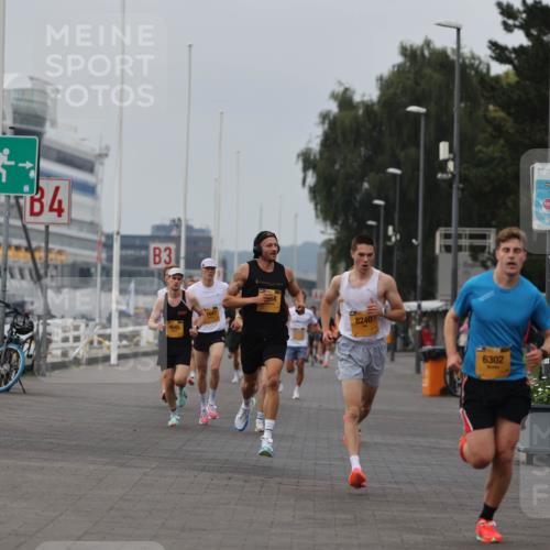 13.09.2026 - Kiel Lauf Andreas Tolksdorf http://msf.ph/oto/10332472 13.09.2026 09:51:30 Kiellinie 3, 4, 3, 4645, 1647, 8240, 6302 meine-sportfotos.de