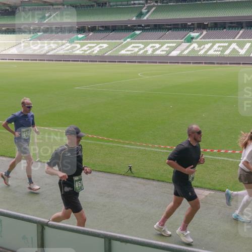 13.09.2026 - 21. swb-Marathon Bremen Michael Burmester http://msf.ph/oto/10332474 13.09.2026 13:04:30 Laufen im Stadion 178, 209, 210, 323, 488, 534, 536, 565, 596, 647, 725, 762, 881, 940, 1014, 1239, 1307, 1343, 1373, 1456, 1458, 1479, 1627, 1649, 1653, 1656, 1687, 1771, 1780, 1914, 1932, 1941, 2023, 2089, 2126, 2223, 2369, 2430, 2434, 2452, 2602, 2625, 2723, 2742, 2764, 2851, 2867, 2872, 2891, 2910, 2919, 2934, 2957, 2959, 2977, 2985, 3028, 3030, 3135, 3217, 3320, 3343, 3360, 3402, 3419, 3425, 3454, 3460, 3510, 3521, 3579, 3597, 3618, 3796, 3846, 3859, 3909, 242 meine-sportfotos.de