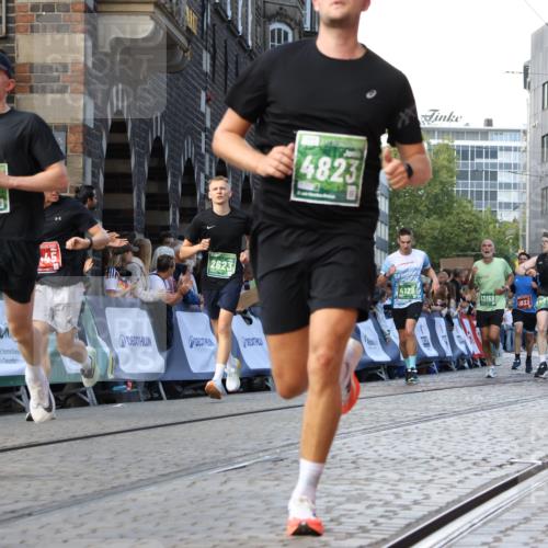 13.09.2026 - 21. swb-Marathon Bremen Strokosch-Dieckow http://msf.ph/oto/10332481 13.09.2026 13:15:58 Ziel 1033, 1445, 2733, 3119, 3346, 3422, 3536, 3689, 3836, 3991, 4212, 4573, 4653, 4663, 5533, 5588, 6162, 6515, 7203, 7291, 7992, 9029, 9391, 9475, 9777, 13249, 481, 663, 2623, 3134, 3149, 4128, 6106, 6744, 8398, 8487, 13008, 13158 meine-sportfotos.de