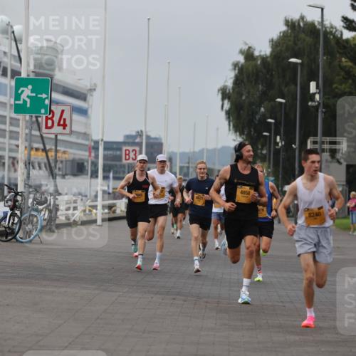 13.09.2026 - Kiel Lauf Andreas Tolksdorf http://msf.ph/oto/10332490 13.09.2026 09:51:31 Kiellinie 4, 3, 4621, 4645, 4858, 678, 8240, 6302 meine-sportfotos.de